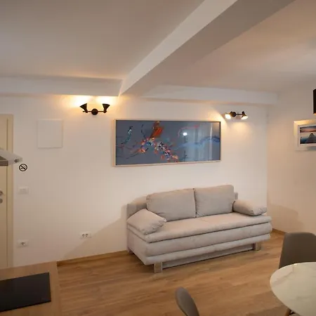 And Luan Apartment *