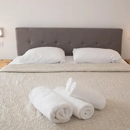 Apartment And Luan Rovinj