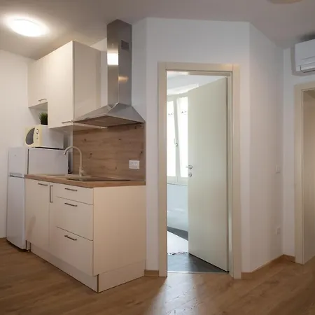 And Luan Apartman *